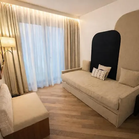 Card Hotel Parijs