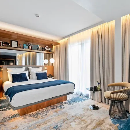 Hotel Card Parijs