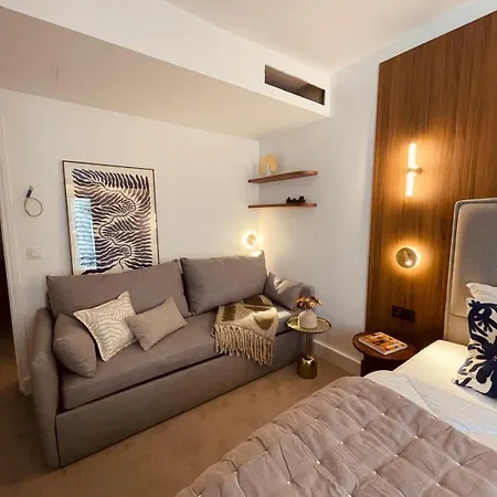 מלון Card פריז