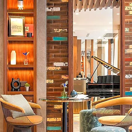 Card Hotel Paris
