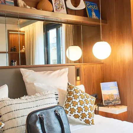 Card ホテル パリ